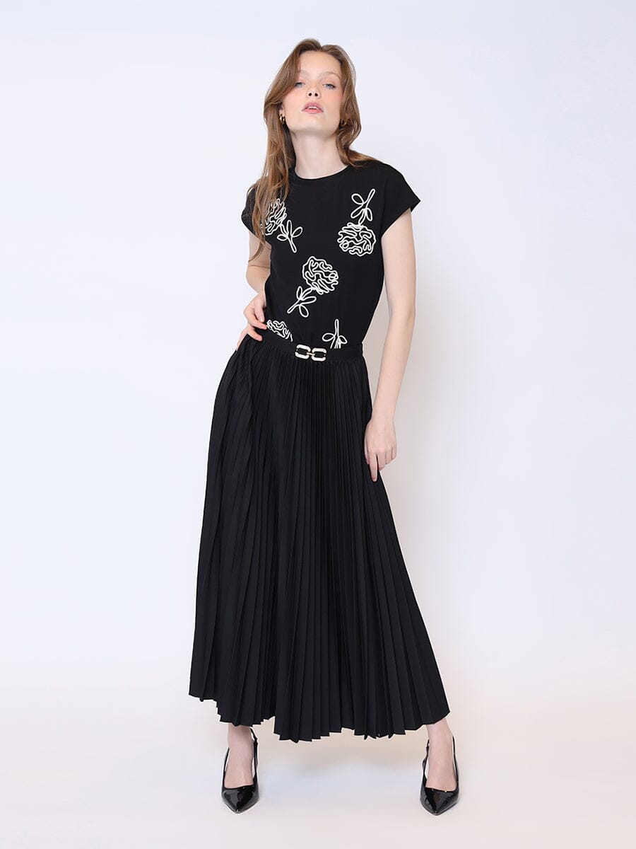 Buckle Detailed High Waist Midi Pleated Skirt